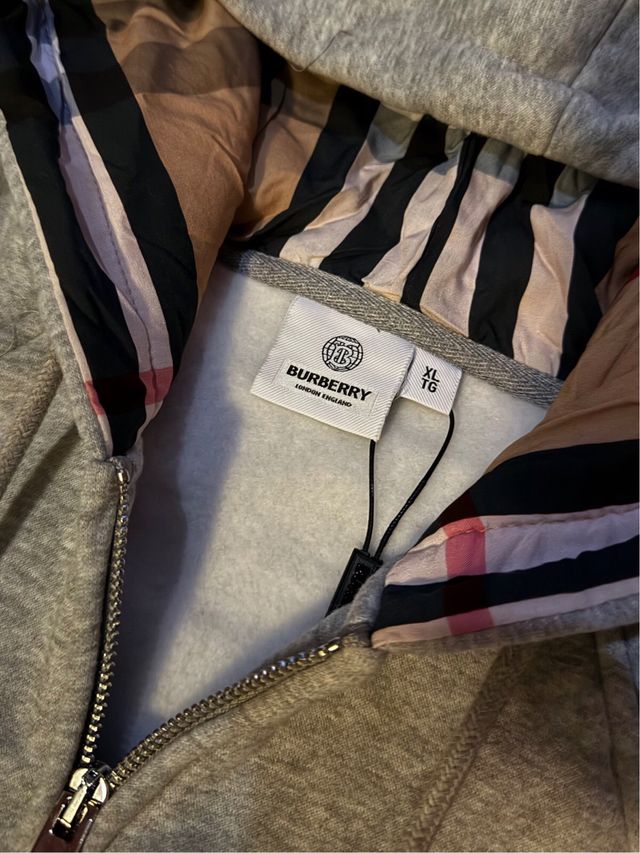 Sudadera Burberry Gris