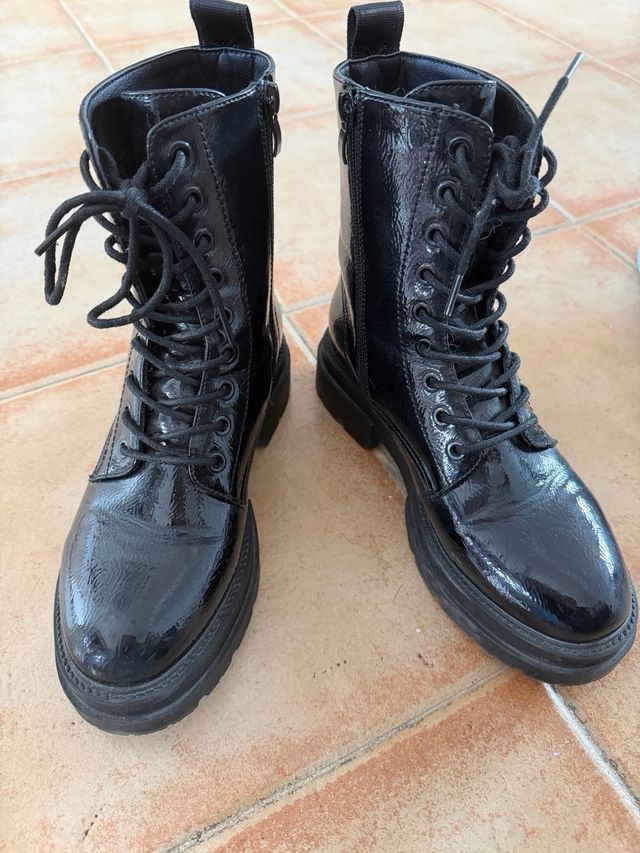 Botas militares negras charol