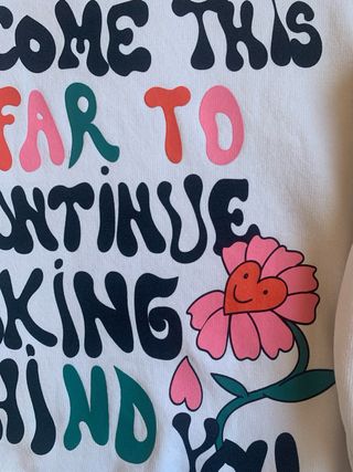 Sudadera multicolor con estampado