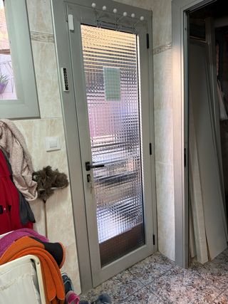Puerta de aluminio