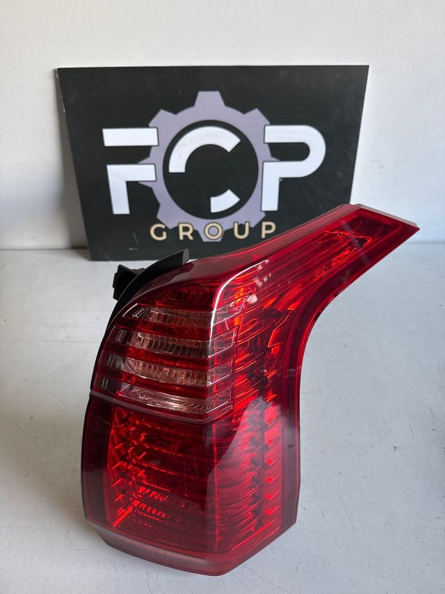 Piloto trasero derecho peugeot 5008 96726666680
