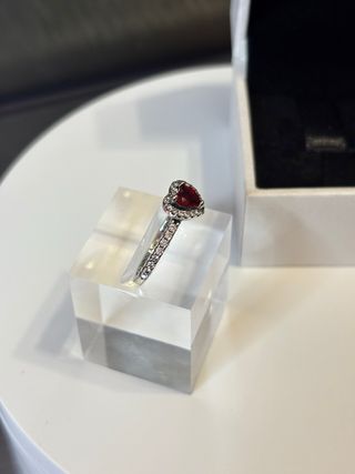Anillo Pandora Corazón Rojo y Plata