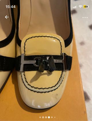 Zapatos de tacón Tod's amarillos y negros