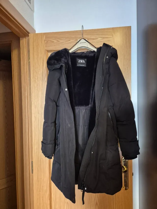 Parka Zara con pelo interior