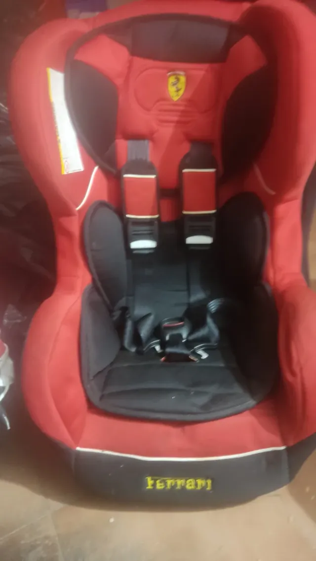 Silla coche bebé Ferrari