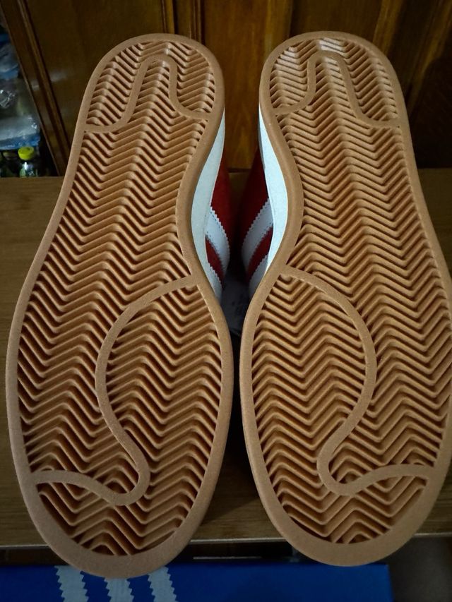 Adidas Campus 00s Rojo Talla 44 (UK 9.5)