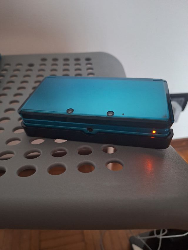 Nintendo 3DS Aqua Blue scatola