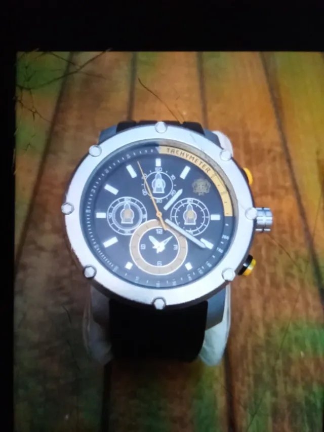 Reloj Calgary Cronógrafo Negro y Dorado