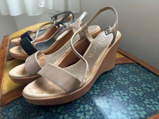 Sandalias cuña Unisa Dos pares
