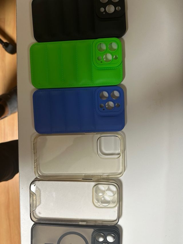 Fundas iPhone 13 PRO (Negra, Verde, Azul)