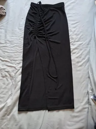 Falda larga SHEIN negra con abertura