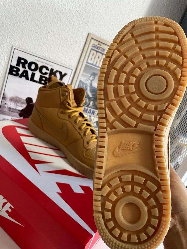 Nike Court Borough Mid Winter Beige/Marrón