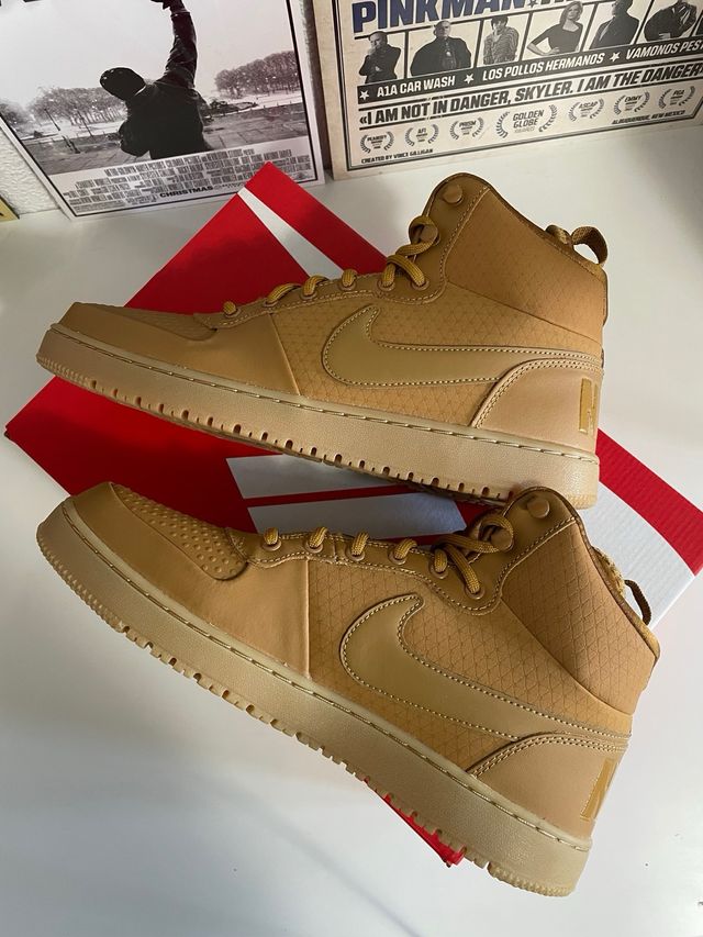 Nike Court Borough Mid Winter Beige/Marrón