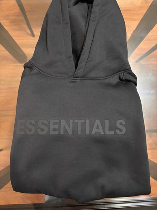 Sudadera Essentials Negra