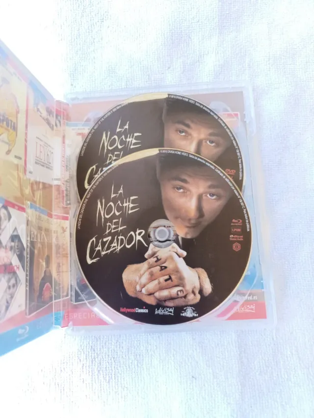 La Noche del Cazador Blu-ray + DVD Edición Especia