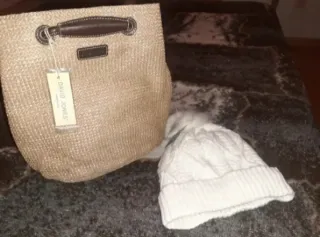 El pago es personamete Mochila David Jones y gorro