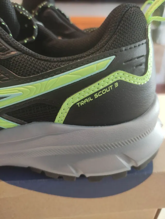 Asics Trail Scout Talla 40.5 Nuevas
