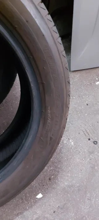 Neumático 225/50 R18 99W