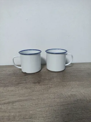 Set di 2 Tazze Metalliche Stile Antico