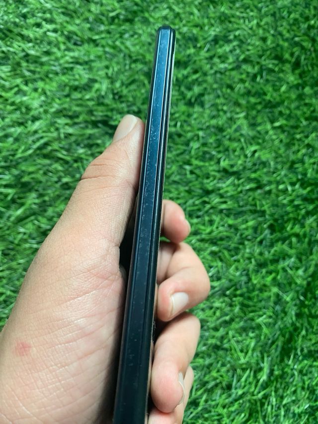 Vivo Y33s Negro/Gris