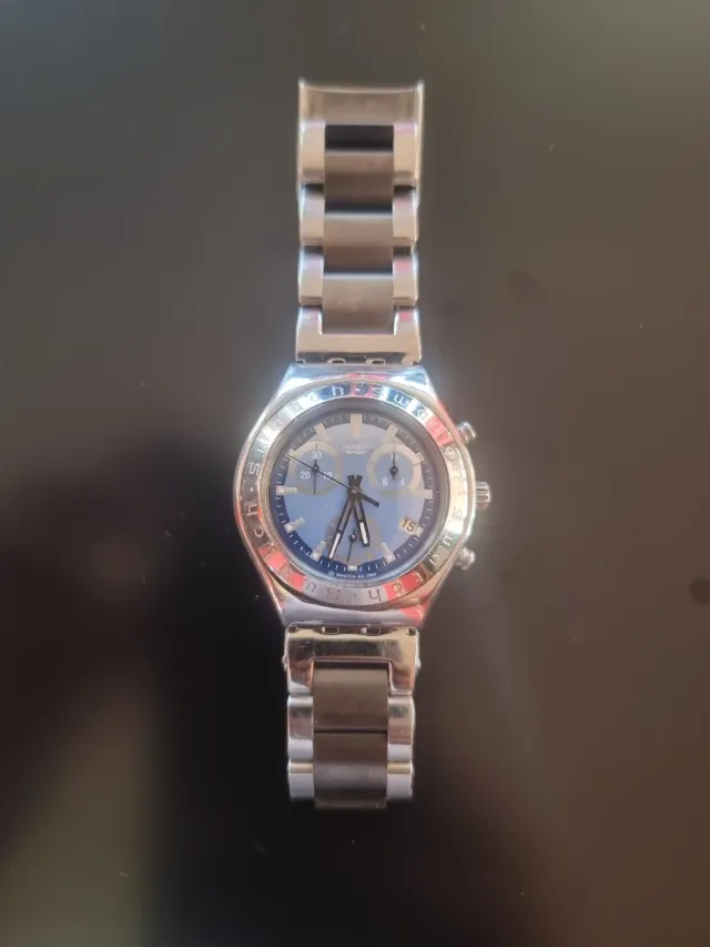 Reloj Swatch Irony Cronógrafo Azul Plateado