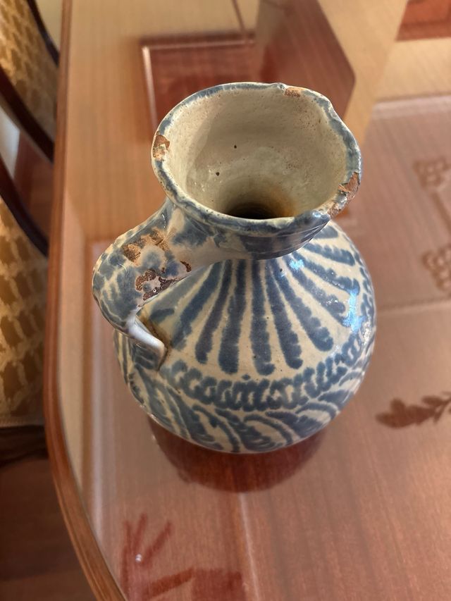 Jarrón antiguo azul y blanco