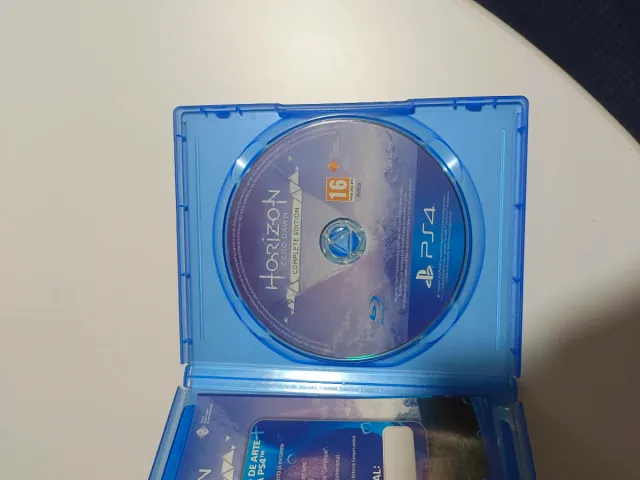 Horizon Zero Dawn Complete Edition PS4