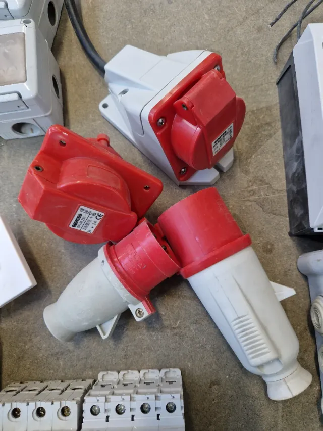 Material Eléctrico Varios