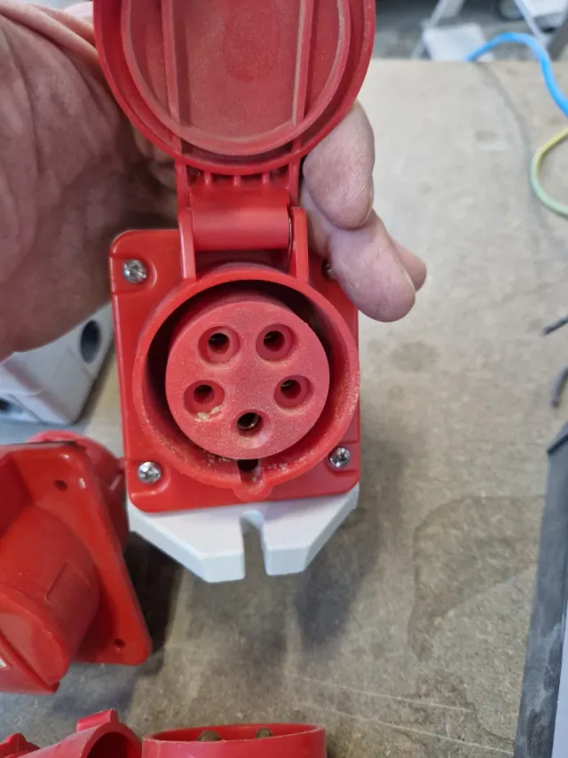 Material Eléctrico Varios