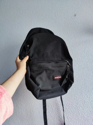 Mochila Eastpak Negra