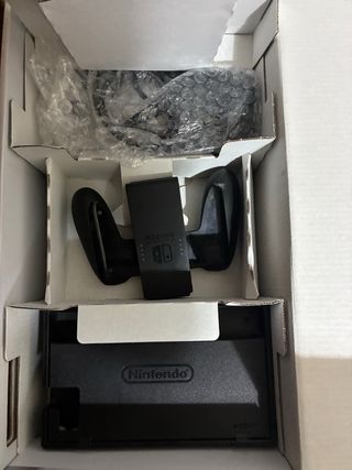 Nintendo Switch Azul y Rojo Casi Nueva