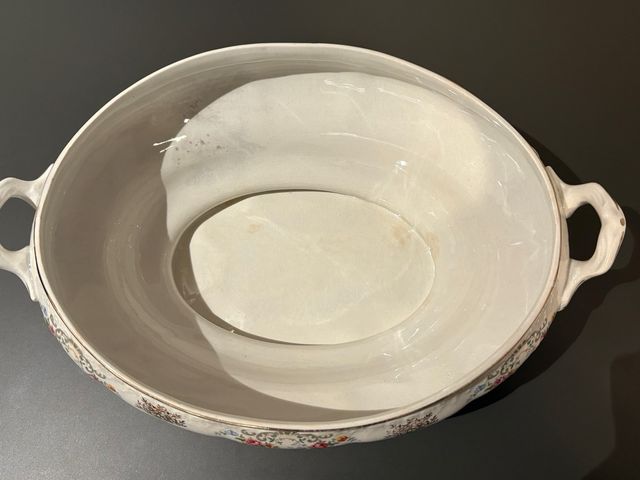 Sopera San Claudio Porcelana Antigua Flores Dorada