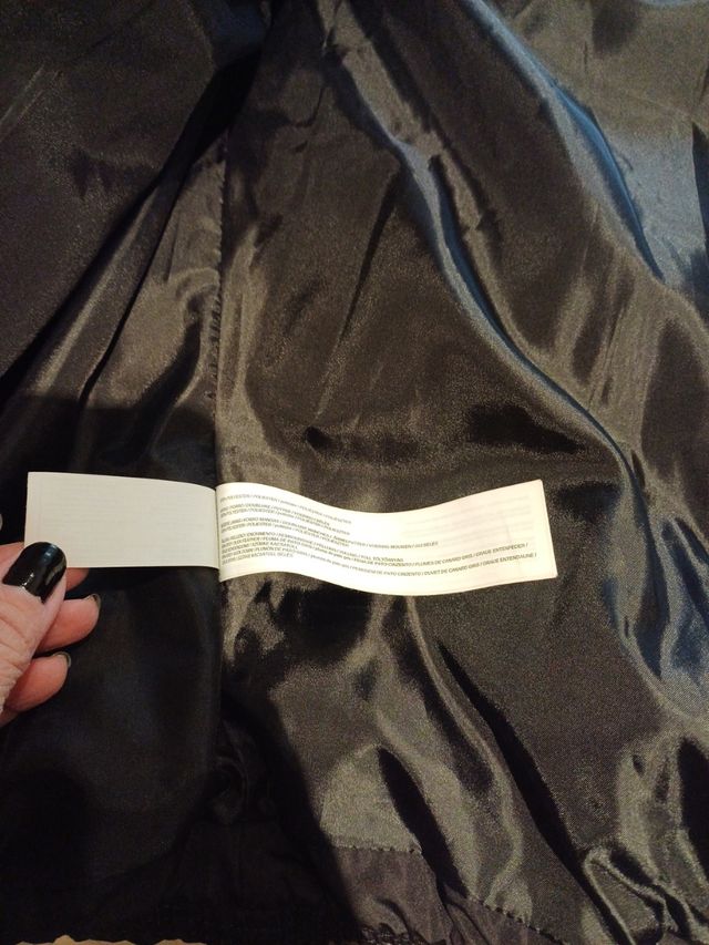 Abrigo plumífero oversize negro