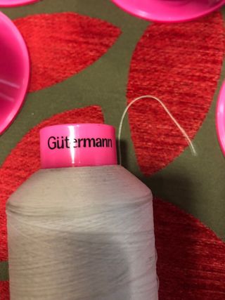 Lote hilos Gutermann para remallar