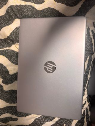 Portátil HP Gris 17 Core iRISx