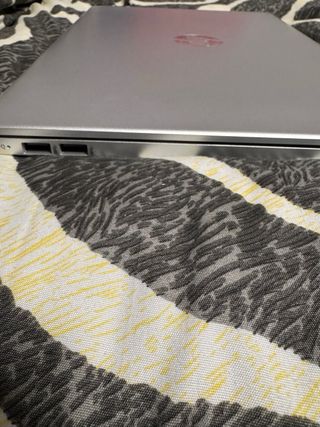 Portátil HP Gris 17 Core iRISx