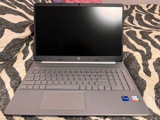 Portátil HP Gris 17 Core iRISx