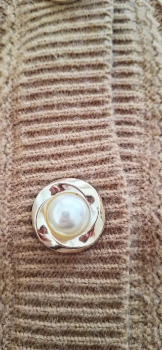 Cárdigan botones joya marrón