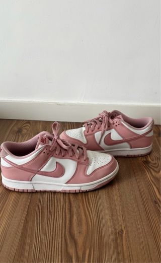 Nike Dunk rosas y blancas