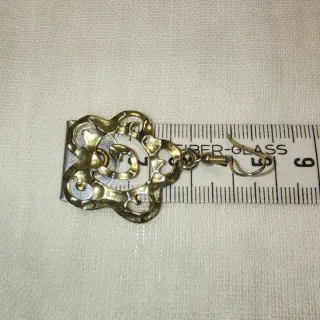 Pendientes dorados flor étnica vintage