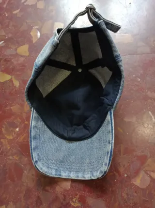 Gorras rosa,azul y negro