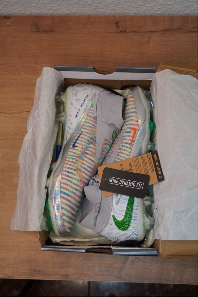 Botas Nike Phantom Multiclor Talla X