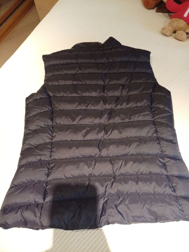 Chaleco acolchado negro mujer