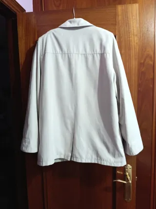 Chaqueta gabardina forrada beige