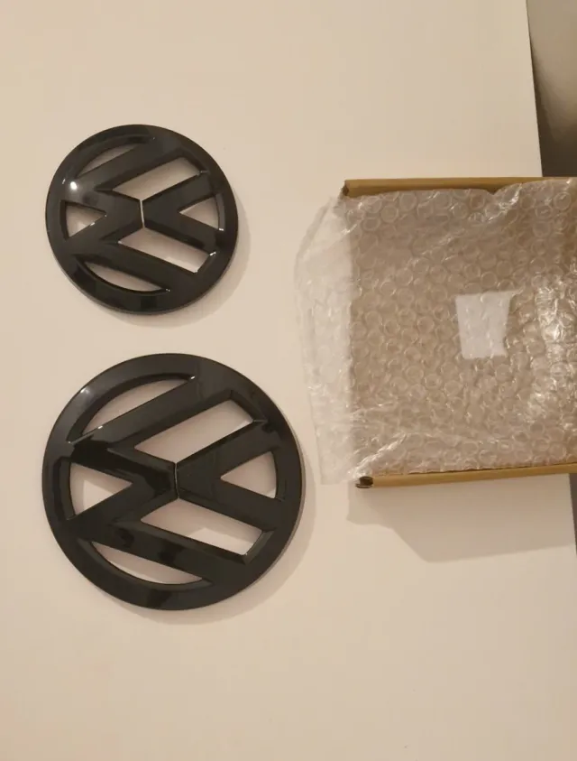 Logos VW Negro Brillante