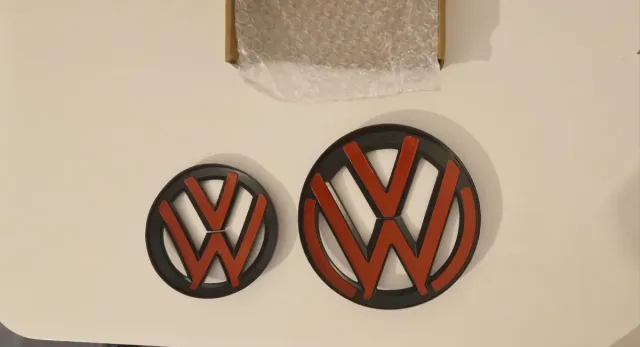 Logos VW Negro Brillante