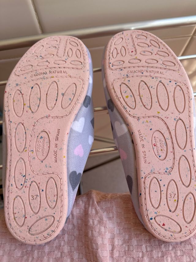 Zapatillas casa niña corazón talla 38