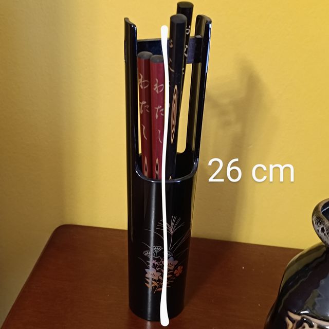 Palillos Japoneses Negros y Rojos