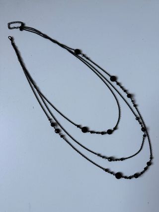 Collana tre fili metallo nero pietre nere