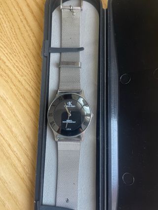 Reloj Calvin Klein Malla Negra y Plateada